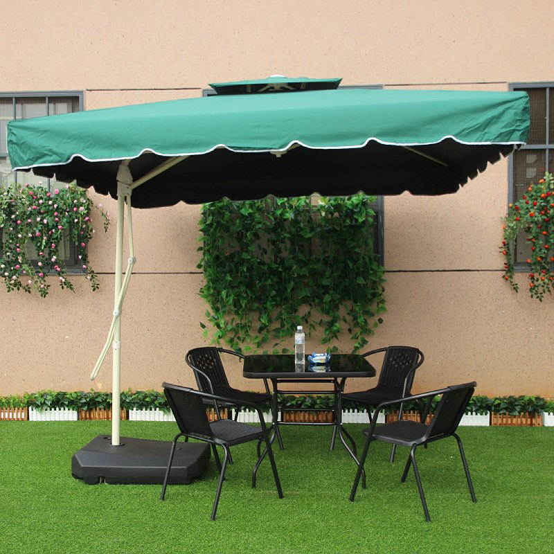 Ô lệch tâm vuông 2m5 có viền trang trí che bàn cafe sân vườn
